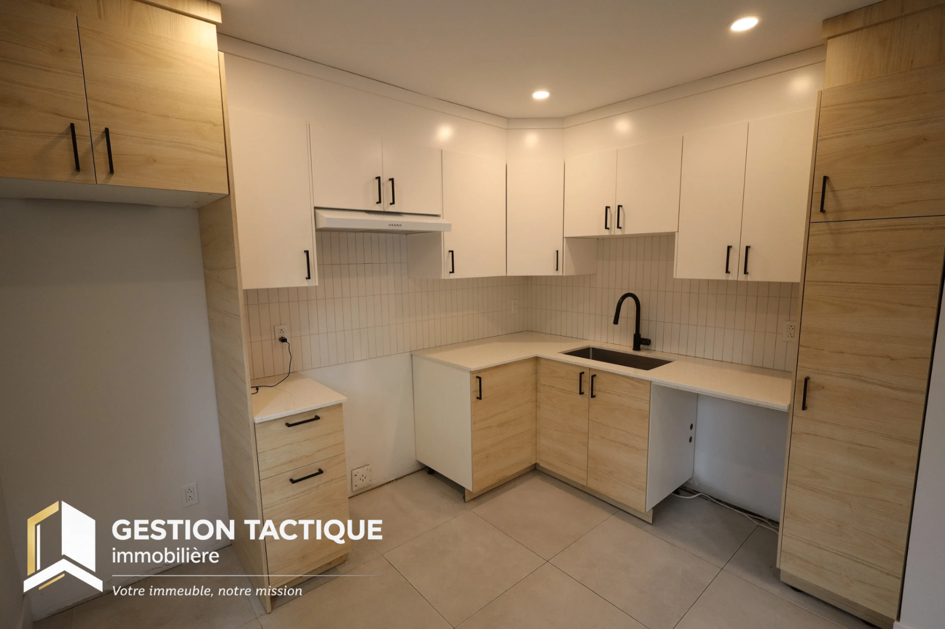 Appartement 2 chambres, 1 salle de bain — Montréal